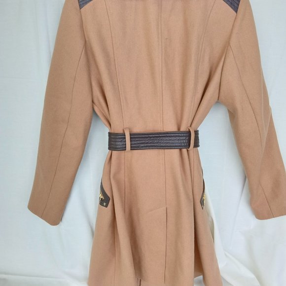 Via Spiga Women's Brown Trench Coat with Faux Fur Collar Sz 10 - Picture 4 of 11